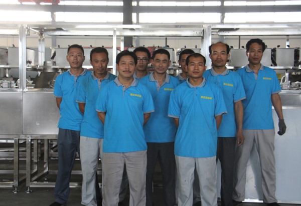 成人看片免费設備生產工人