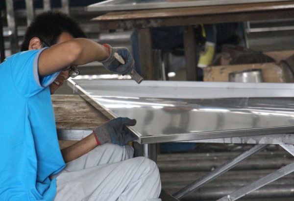 成人看片免费設備生產車間