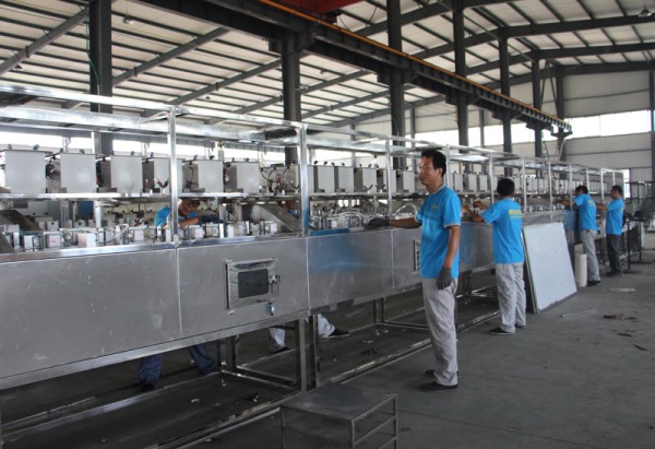 成人看片免费設備工人生產車間線展示